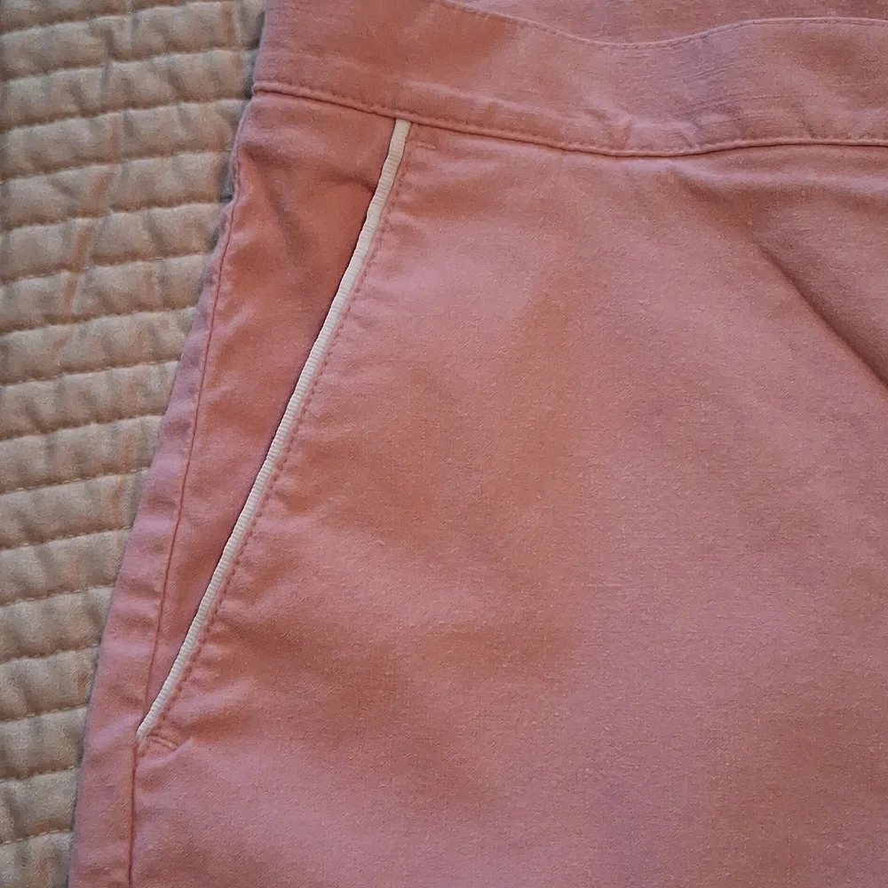 Liz Golf Pink Bermuda Shorts with Stretch - 14